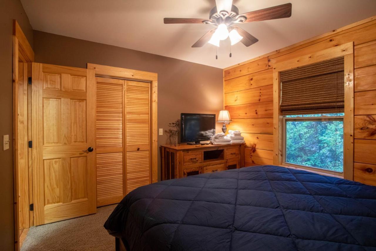Firefly Cabin بانير إلك المظهر الخارجي الصورة